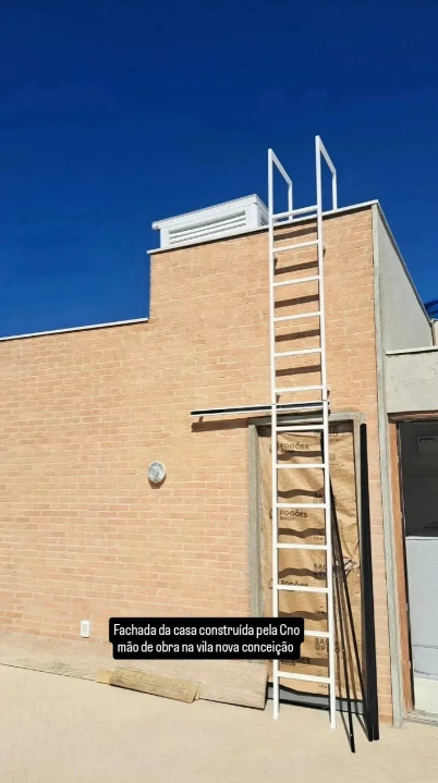 Fachada de casa construída